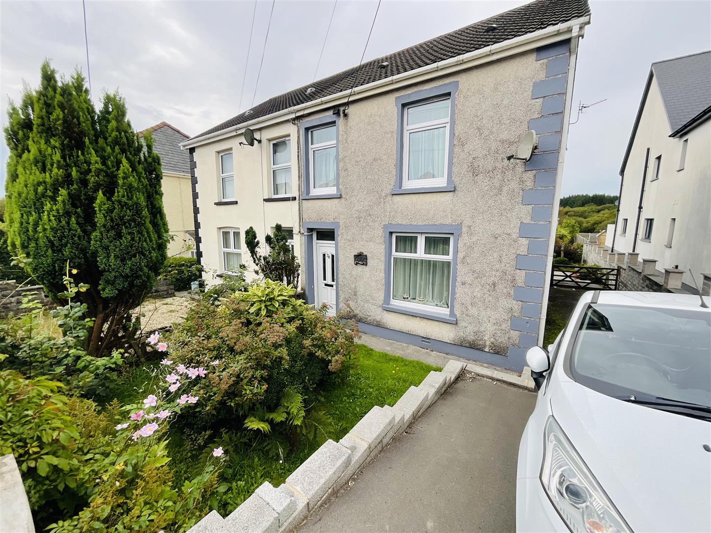 Llannon Road, Upper Tumble, Llanelli, Carms, SA14 6BW Property for